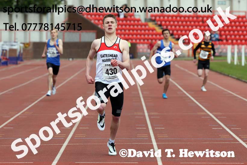 Mens under-17s 400 metres, North Eastern Track and Field Champs, Gateshead Stadium. Photo: David T. Hewitson/Sports for All Pics